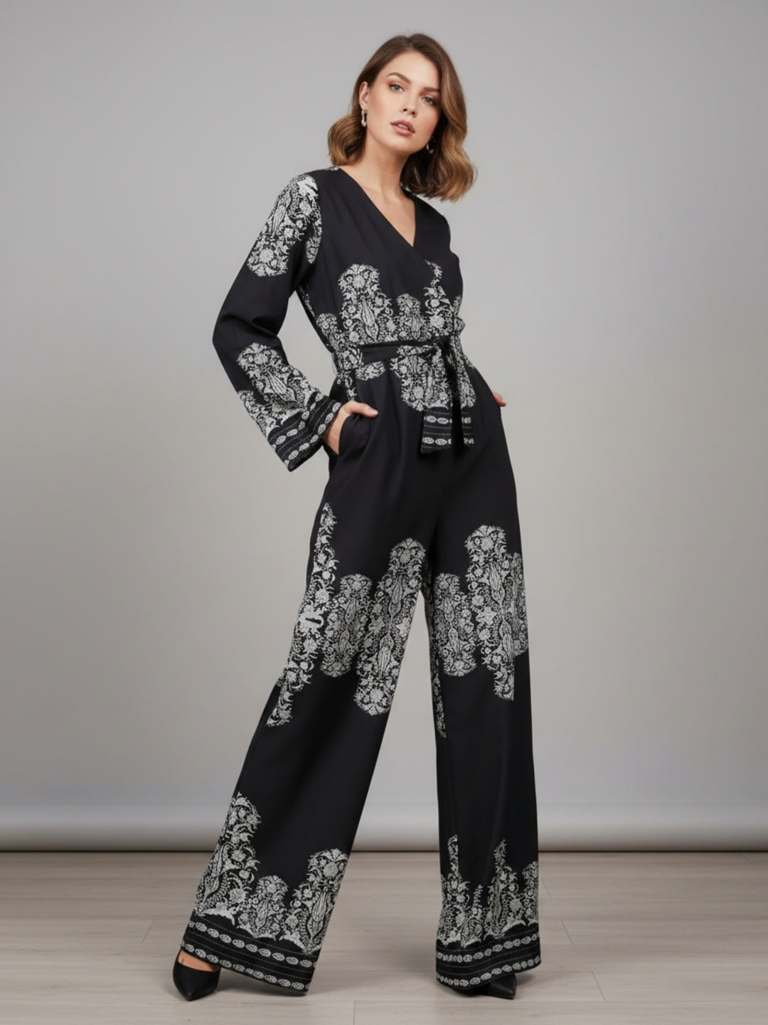 Sleek Italia Printed Black Basic Jumpsuit
